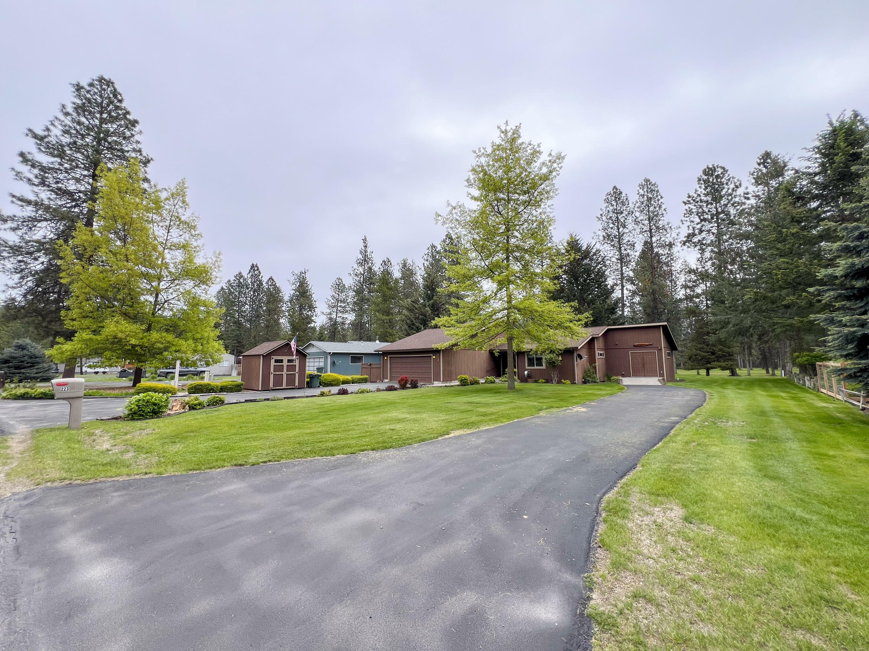 Property Photo: 223 Eagle Dr WA 99109