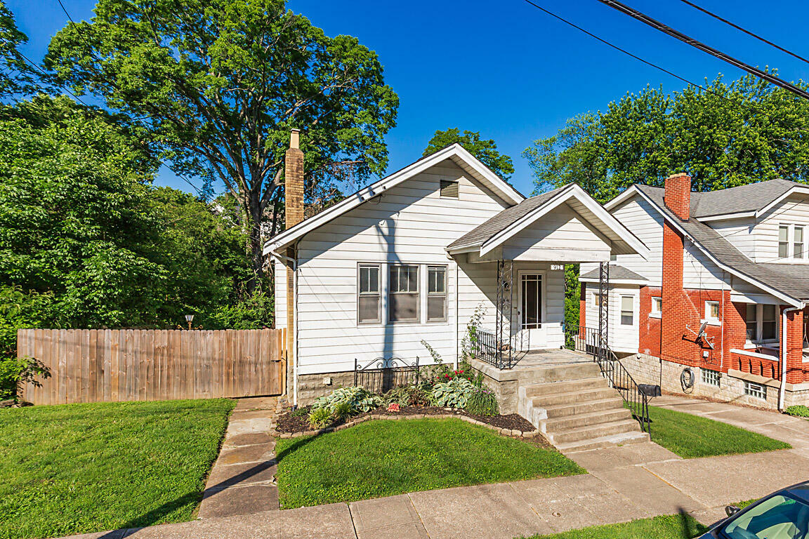 Property Photo: 912 Taylor Avenue KY 41073