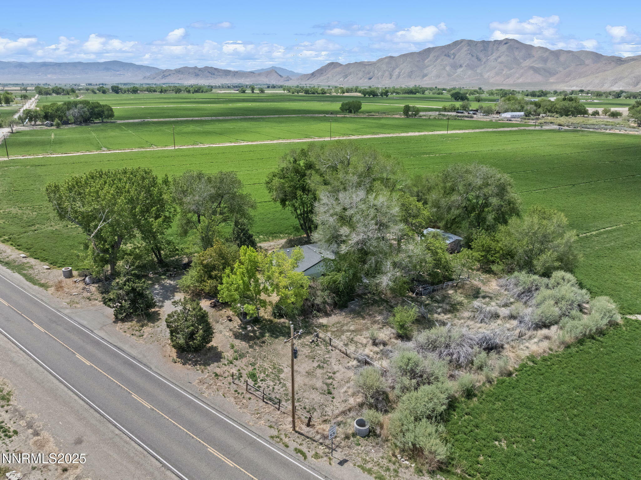 Property Photo: 683 Nv-208 Highway NV 89447