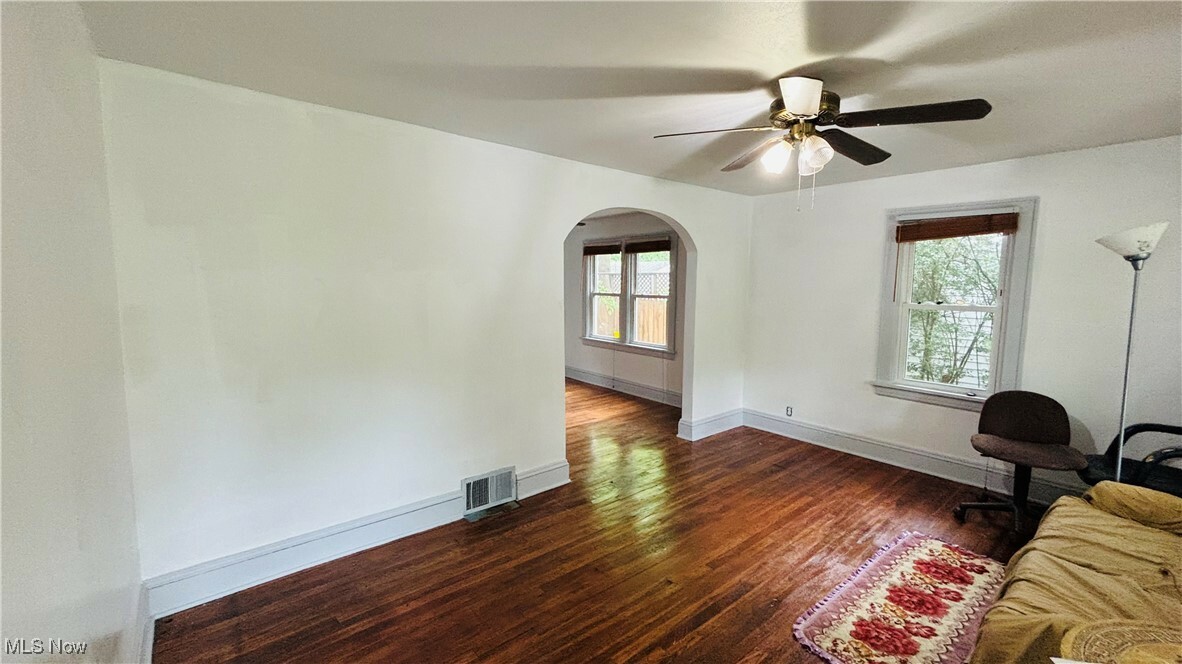 Property Photo:  362 E Park Boulevard  OH 44305 