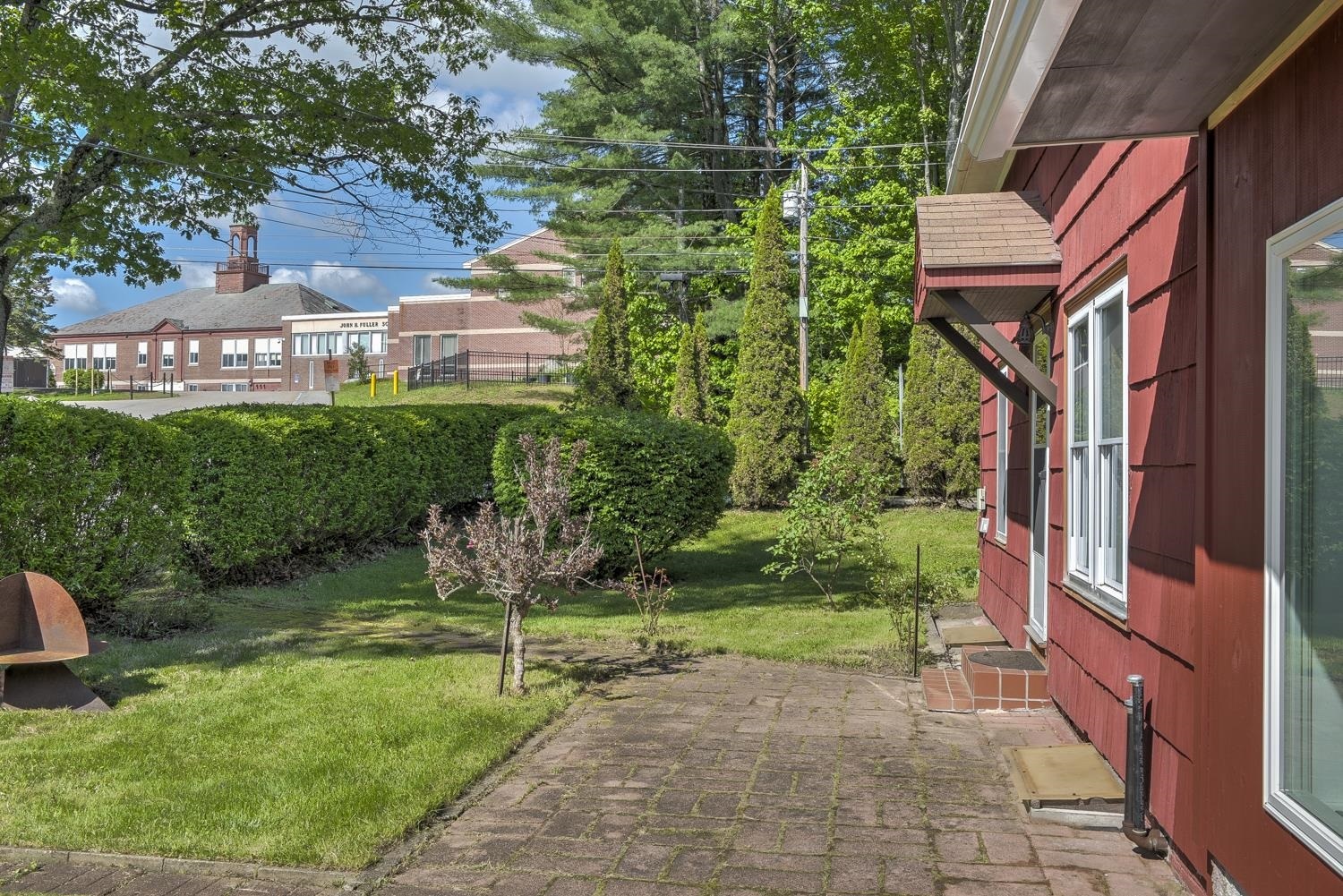 Property Photo:  433 Elm Street  NH 03431 