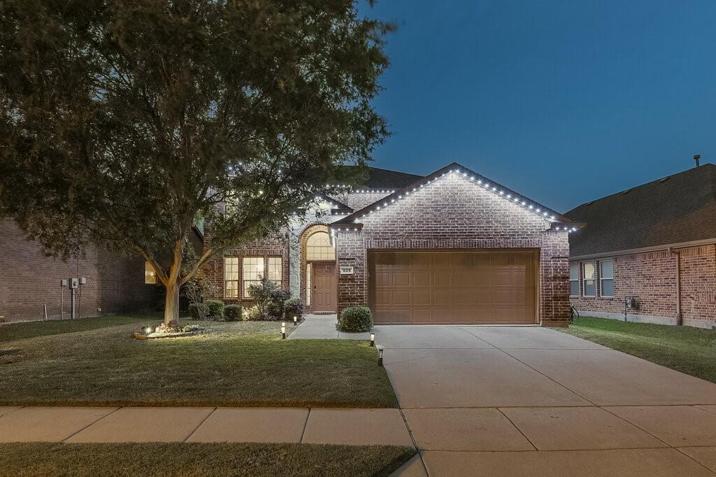 925 Lake Grove Drive  Little Elm TX 75068 photo