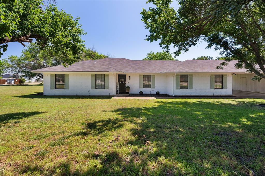 Property Photo: 3701 Nocona Drive TX 76049