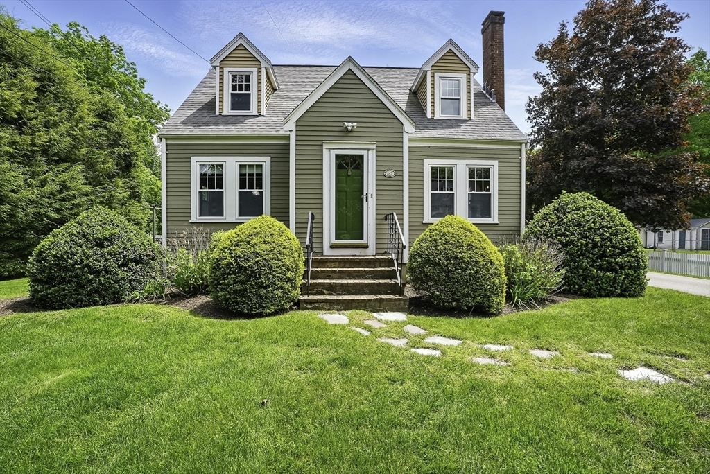 Property Photo: 247 South St MA 02093