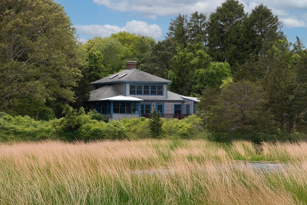 Property Photo:  43 Salt Marsh Ln  MA 02360 