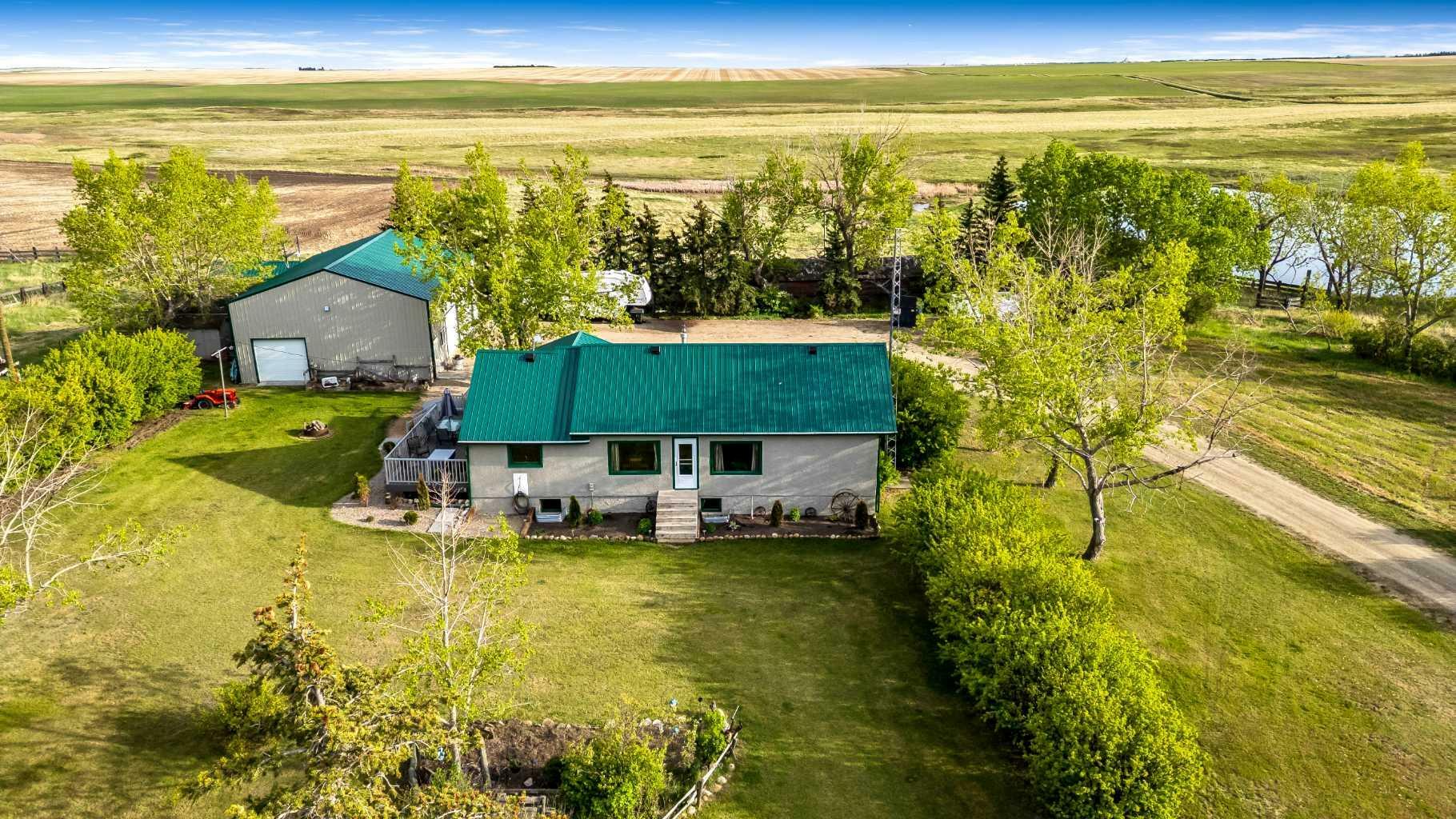 Photo de la propriété:  241065 Twp Road 182 Township E  AB T0L 2B0 