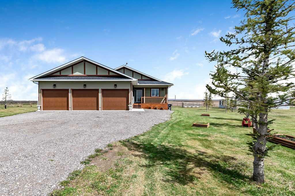 Property Photo: 193003 RR 261 AB T0L 0J0