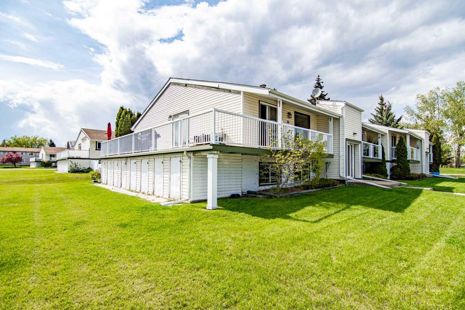 Property Photo: 7 Stanton Street 14 AB T4N 0B9