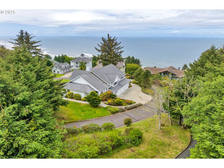 Property Photo: 90955 Southview Ln OR 97439