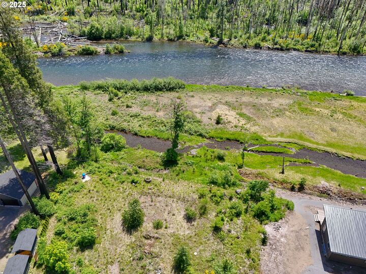 Property Photo:  52958 McKenzie Hwy  OR 97413 