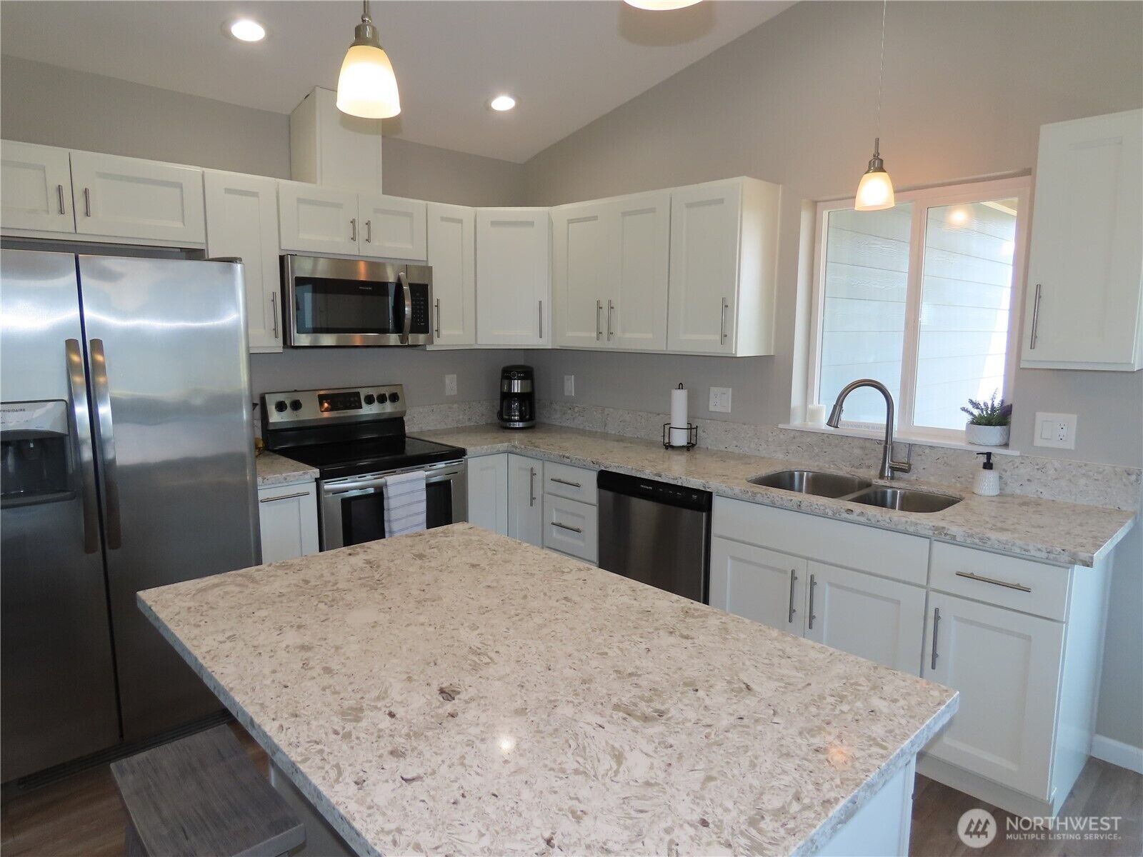 Property Photo: 417 Riviera Street SW WA 98569