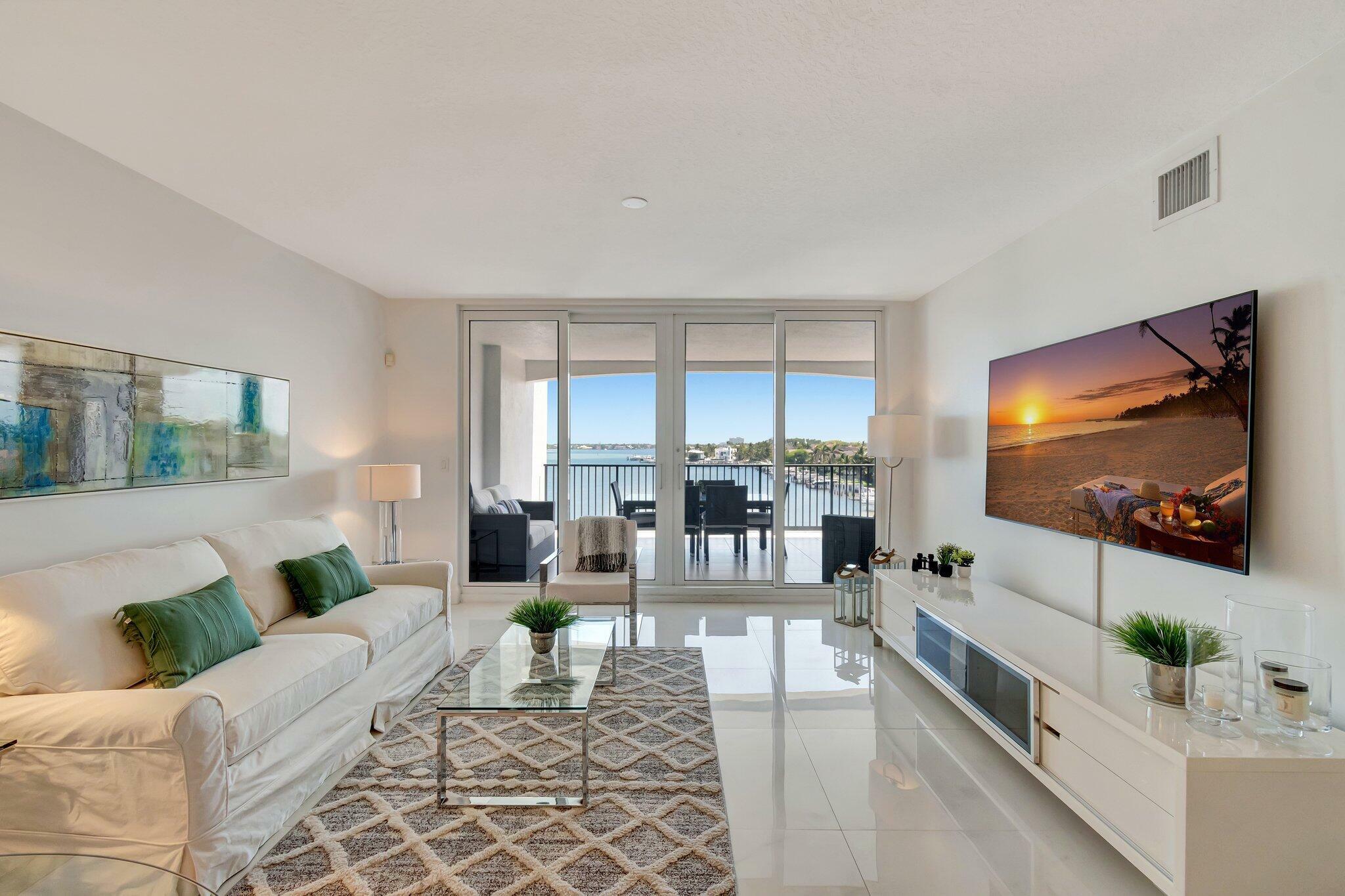 Property Photo: 2700 N Federal Highway 508 FL 33435
