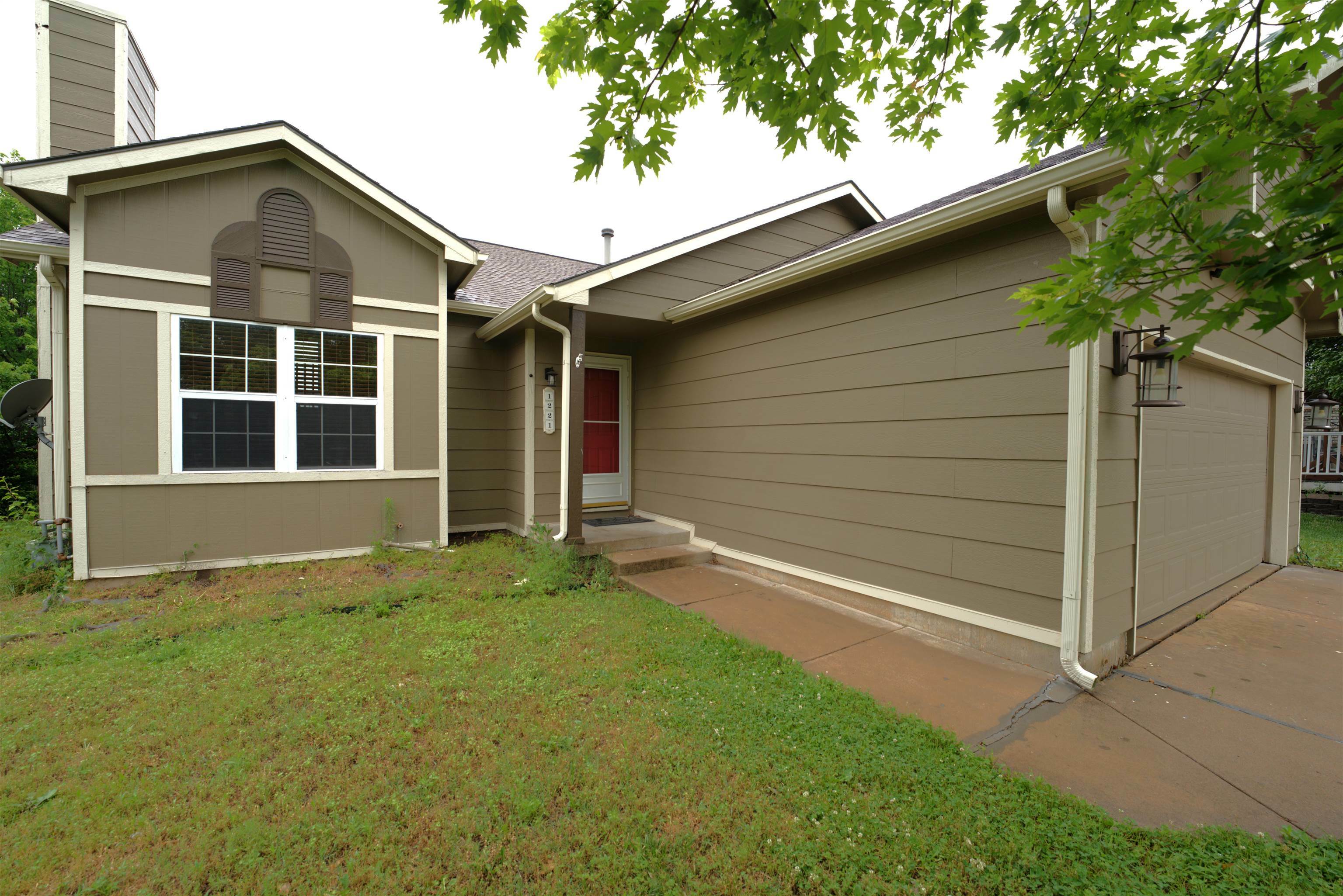 Property Photo:  1221 S Fox Run  KS 67207 
