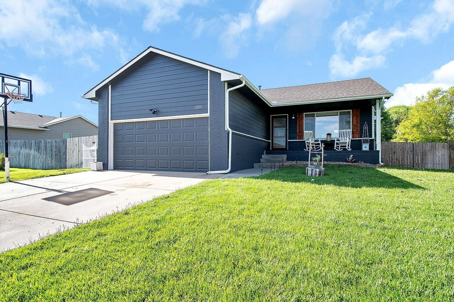 2201 E Spring Hill Dr  Goddard KS 67052 photo