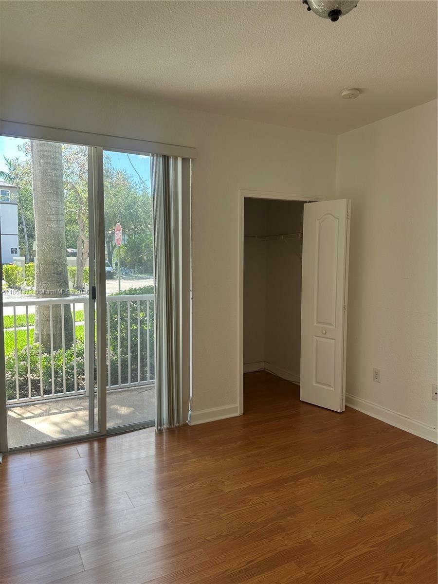 Property Photo: 4311 SW 160th Ave 105 FL 33027