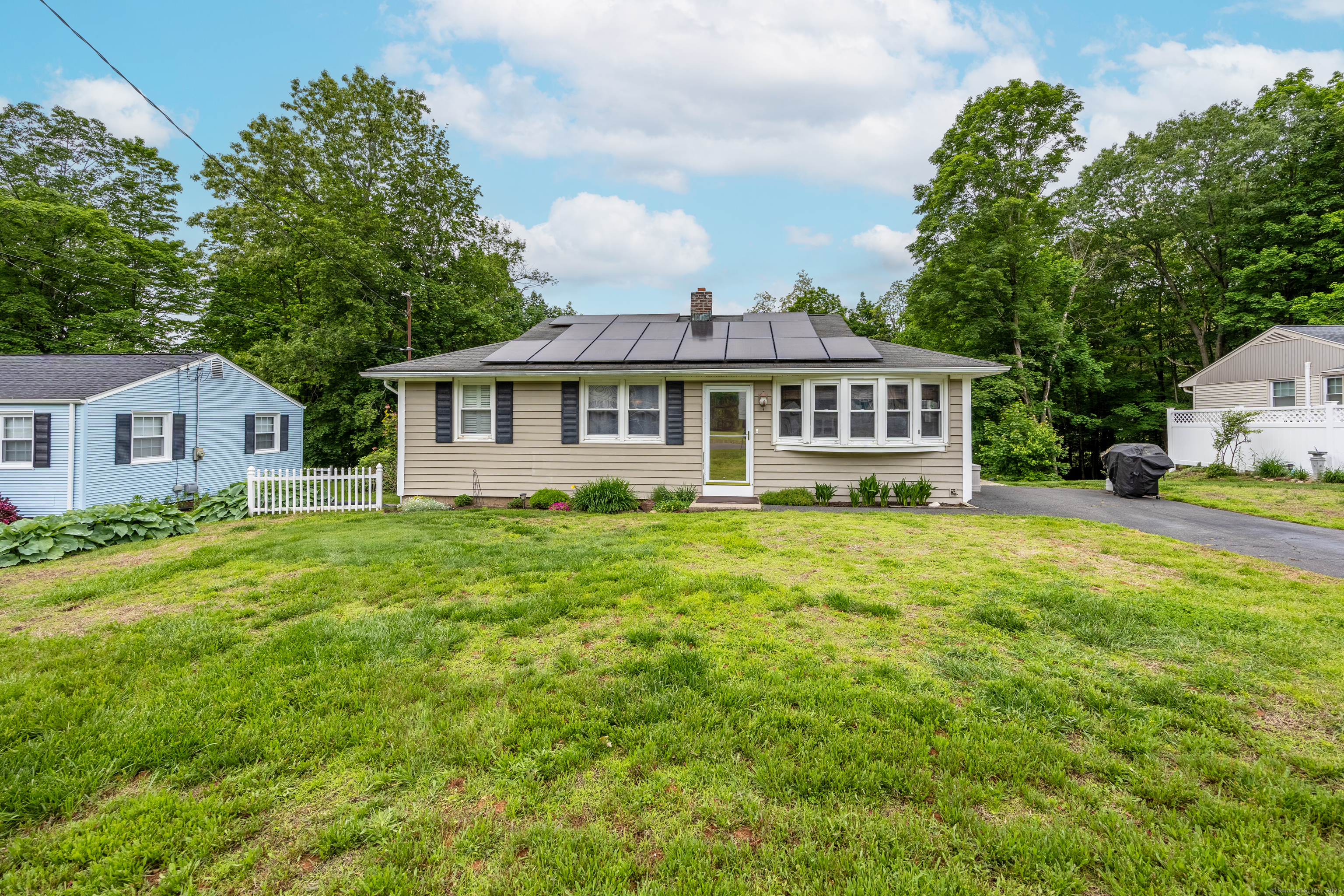 Property Photo:  21 Brooklane Road  CT 06479 