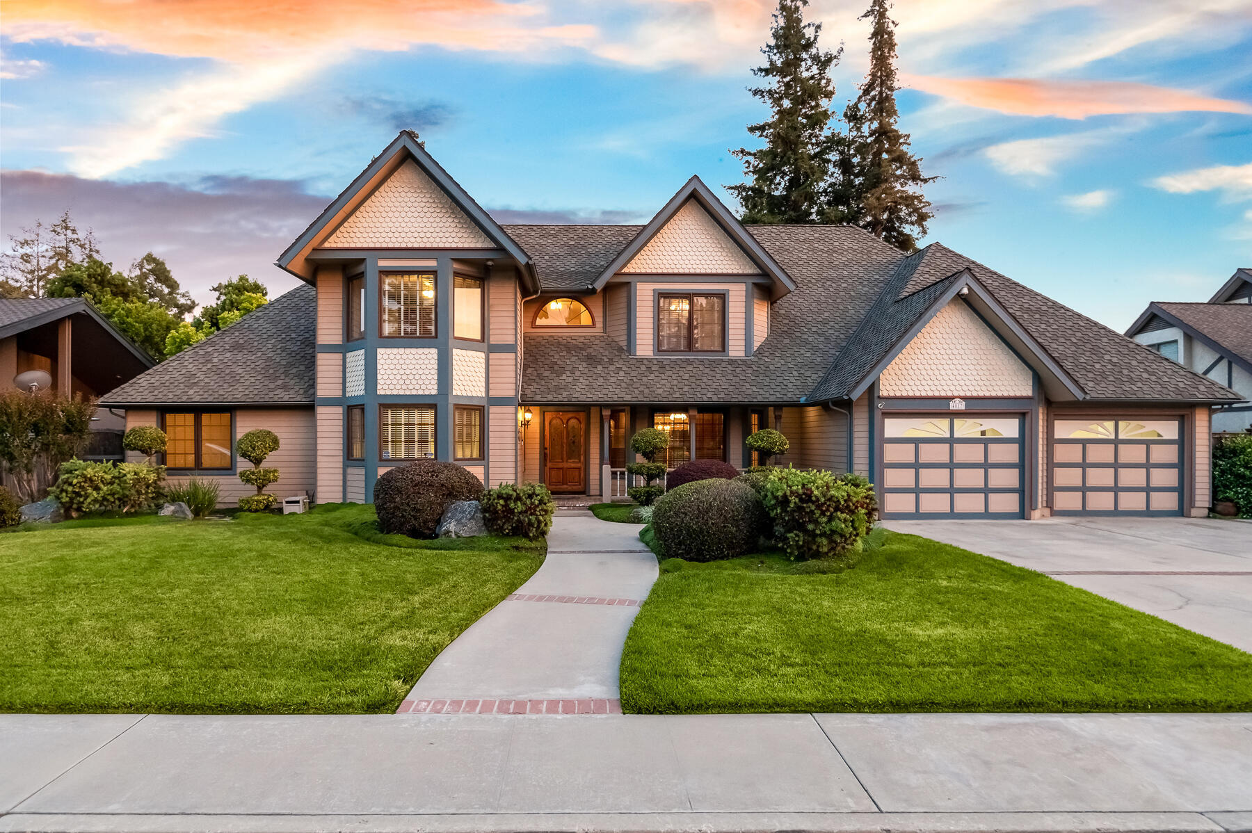 Property Photo: 4017 W Crowley Court CA 93291