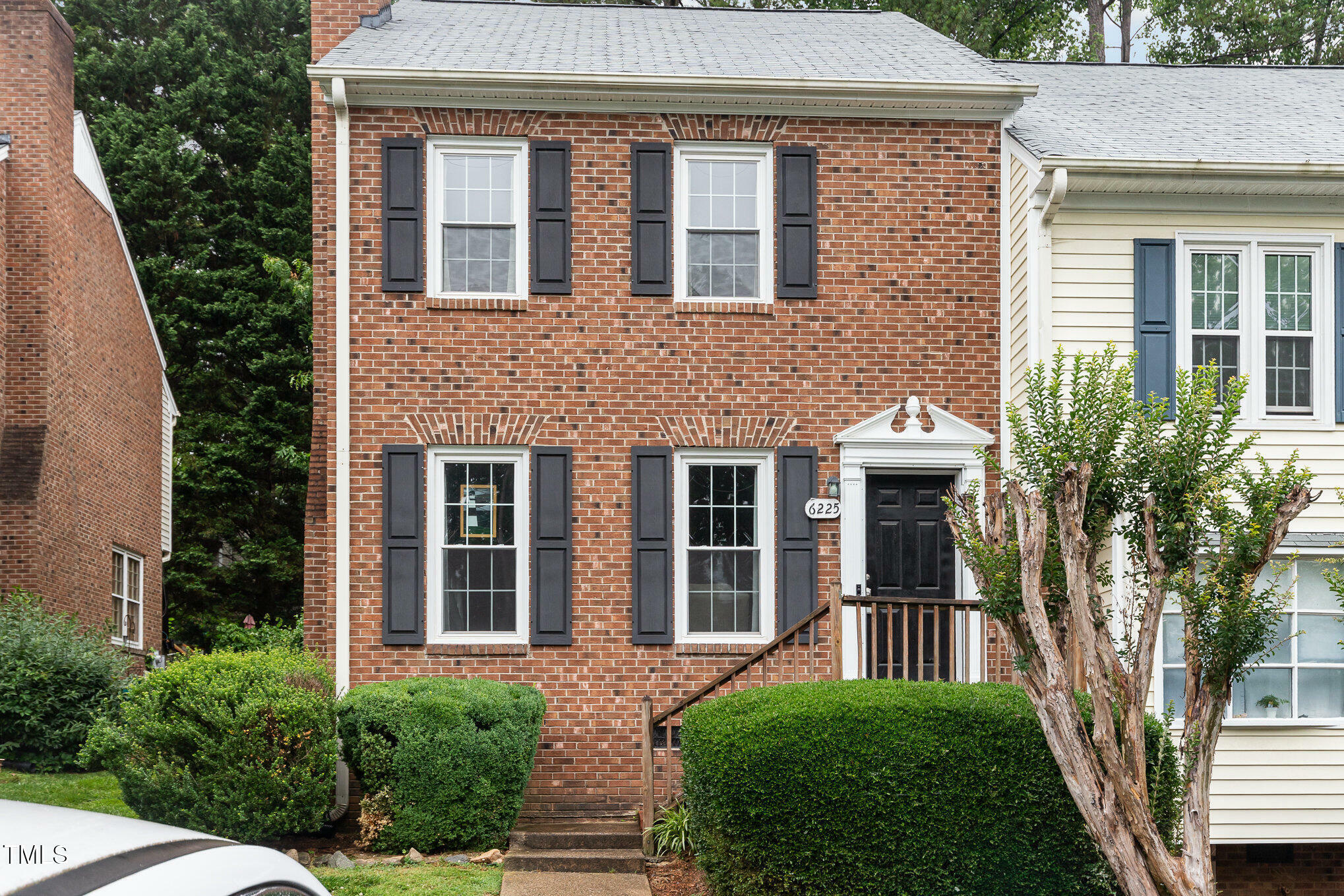 Property Photo:  6225 Waterside Lane  NC 27613 
