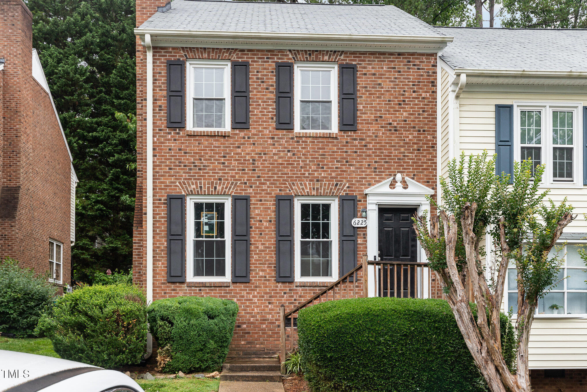 Property Photo:  6225 Waterside Lane  NC 27613 