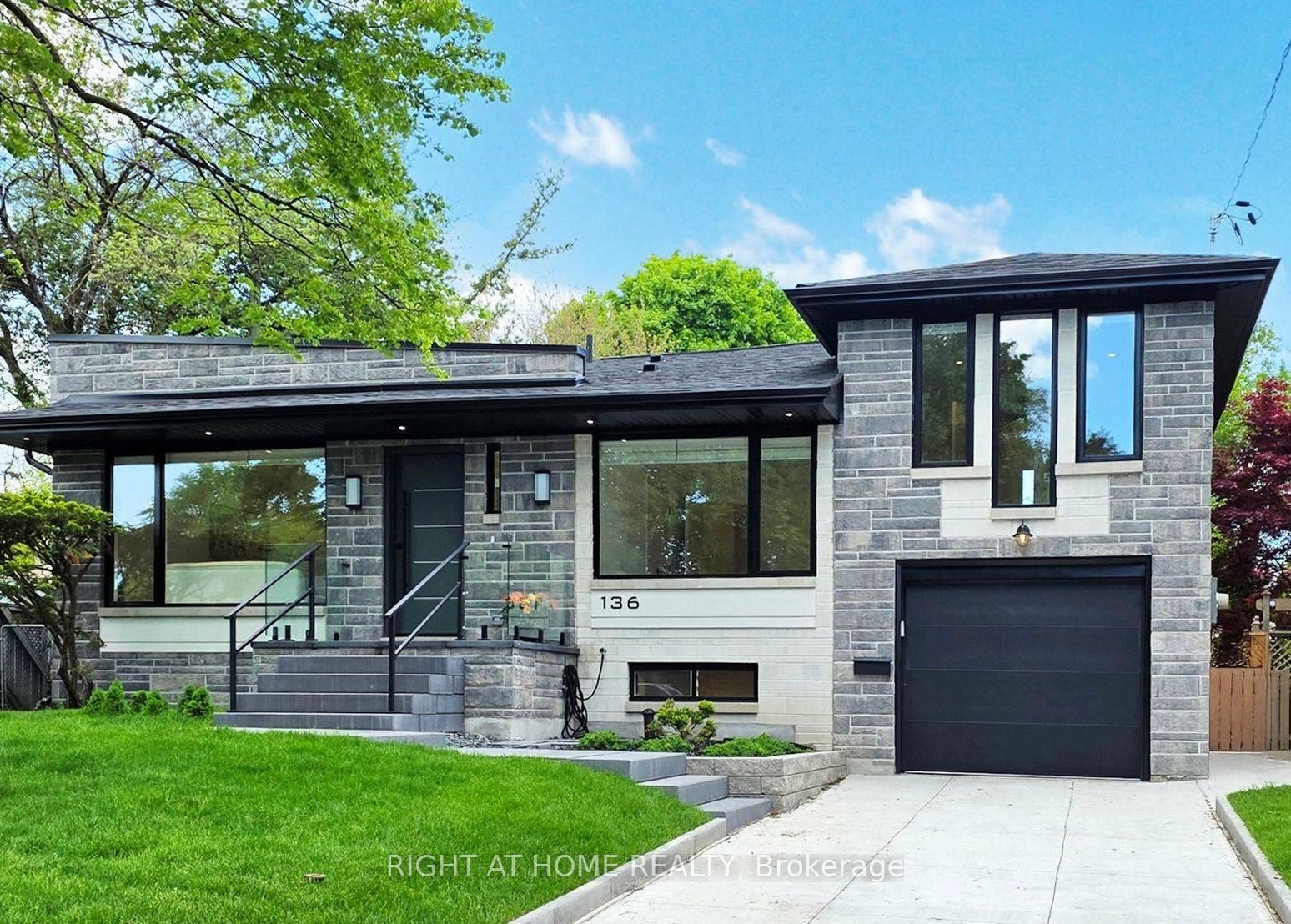 Property Photo: 136 Santa Barbara Road ON M2N 2C5