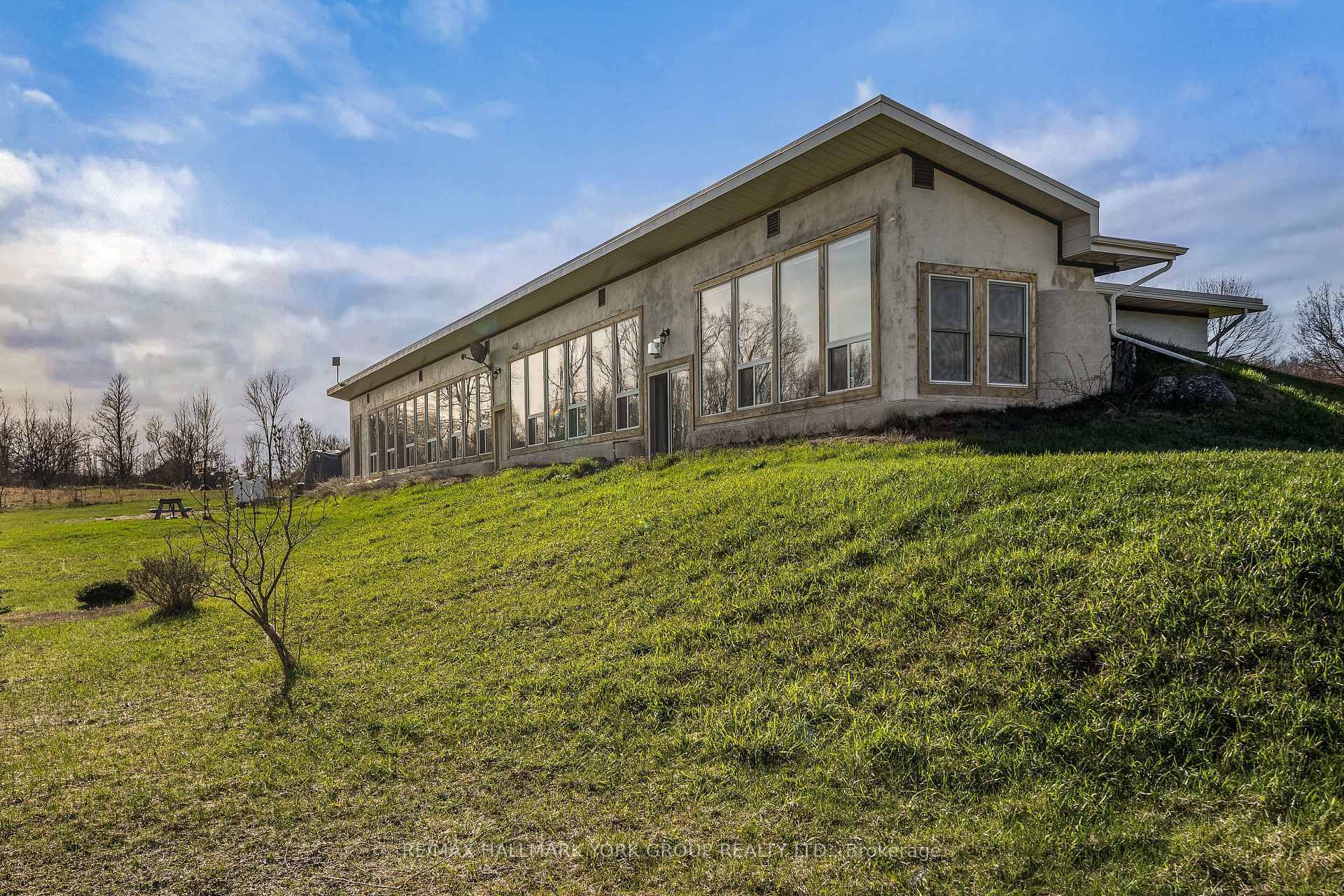 Property Photo: 1375 Queensborough Road ON K0K 2K0