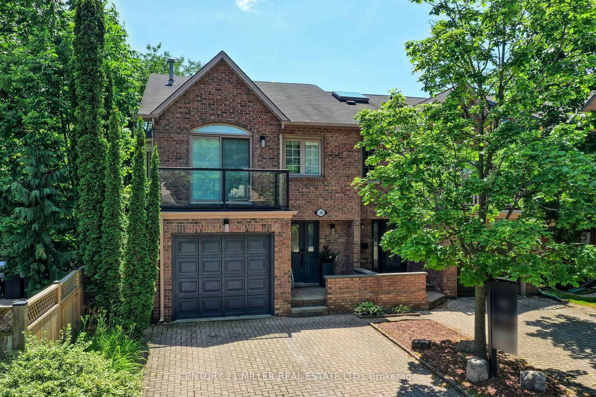 30 Nelson Street  Oakville ON L6L 3H6 photo