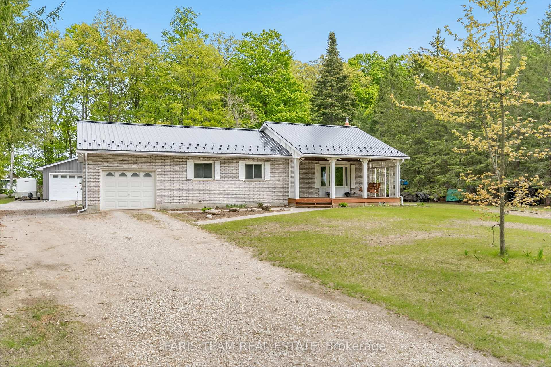 Property Photo: 1941 Vespra Valley Road ON L0L 1Y2