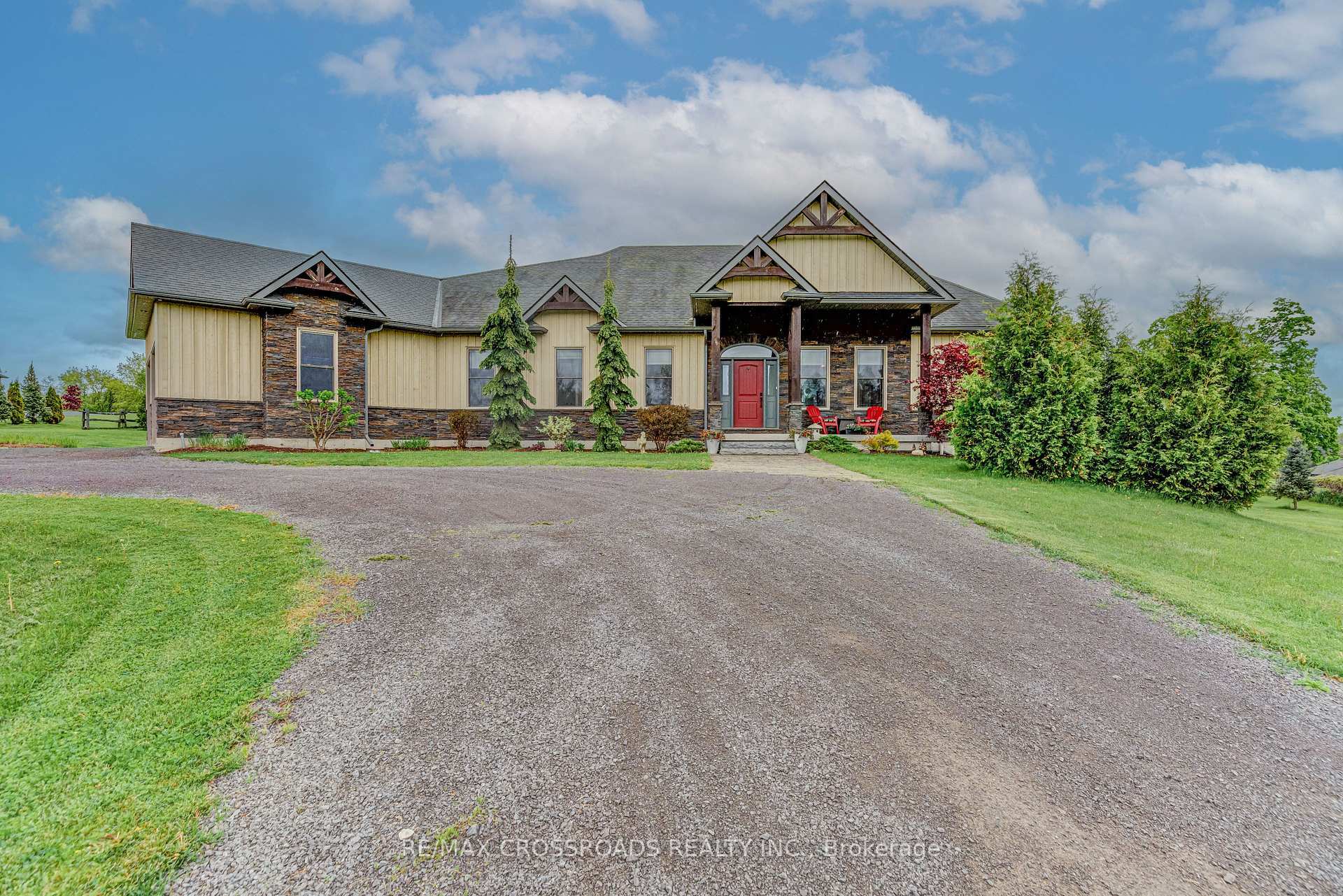 Property Photo: 89 Gentlebreeze Drive ON K0K 2V0