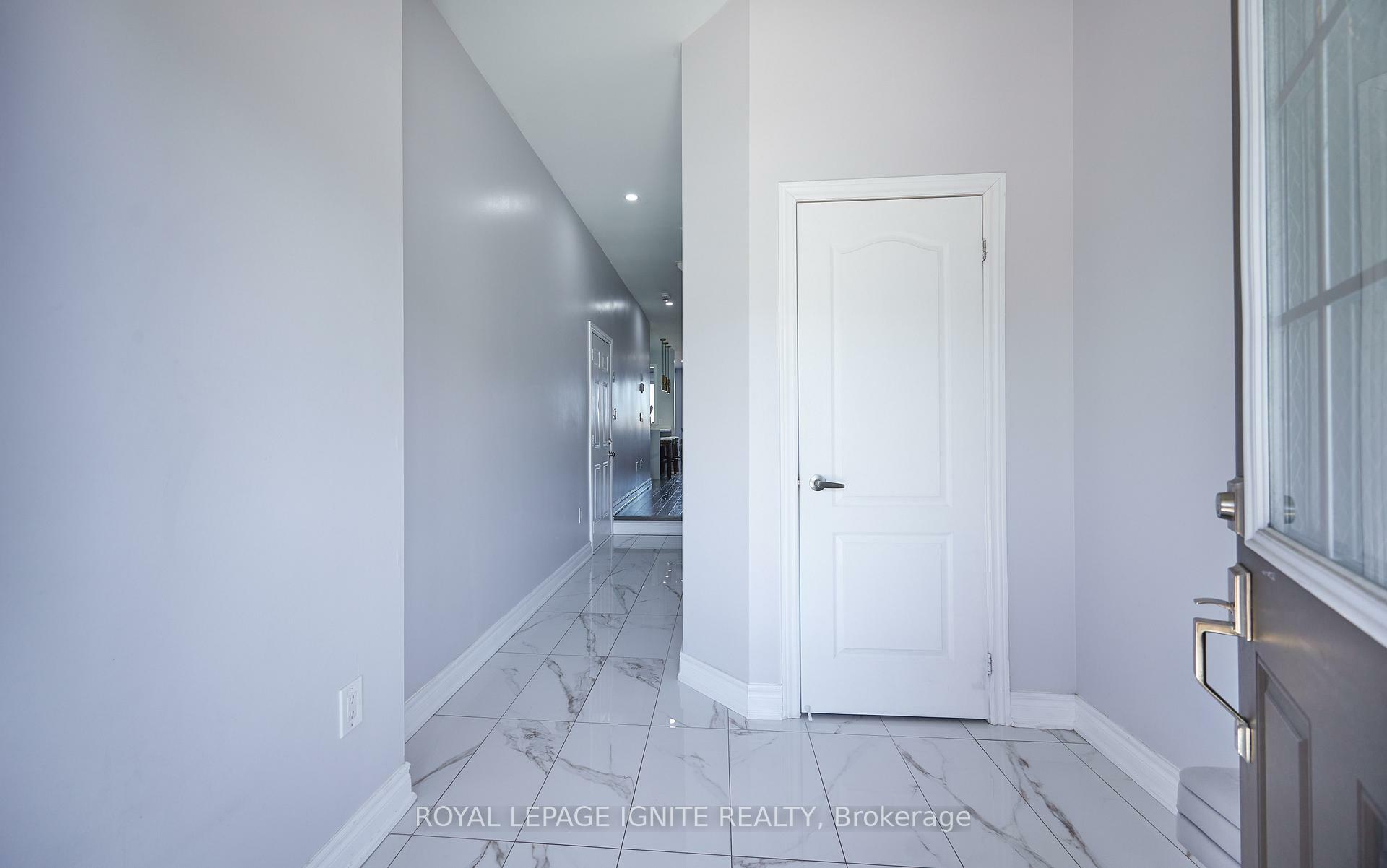 Photo de la propriété: 80 Davenfield Circle ON L6P 4M2