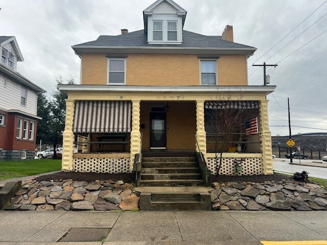 Property Photo: 201 Thompson St PA 15650