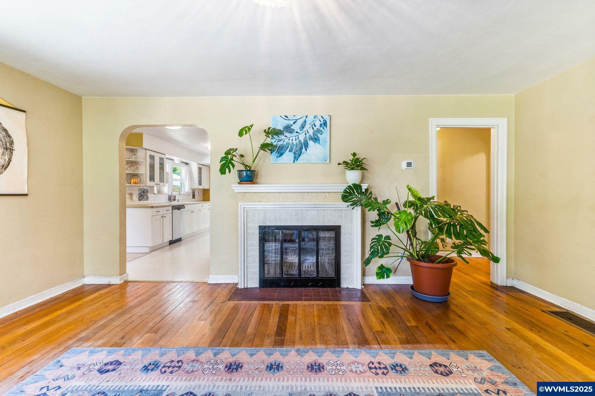 Property Photo: 3234 Pioneer Dr SE OR 97302