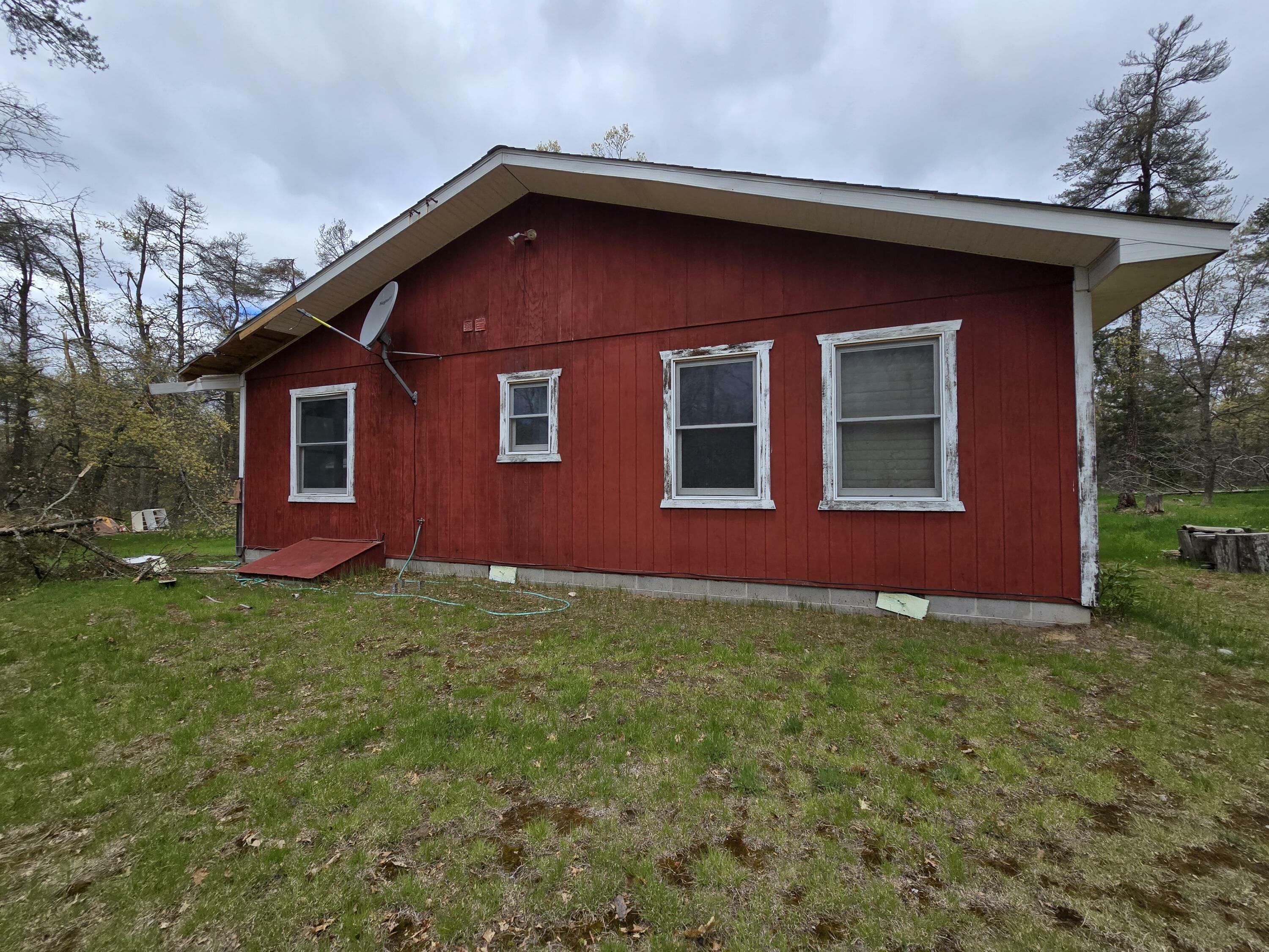 Property Photo: 3547 Kay Road MI 49756