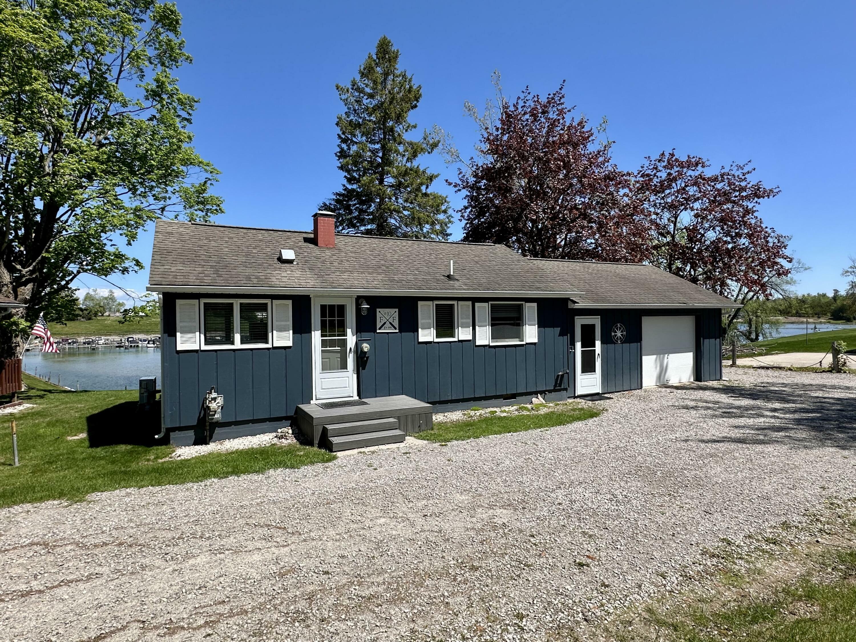 Property Photo: 9452 M33 MI 49721