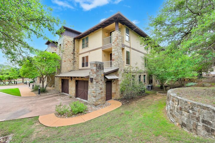 Property Photo:  6712 Lantern View Drive 303  TX 78645 