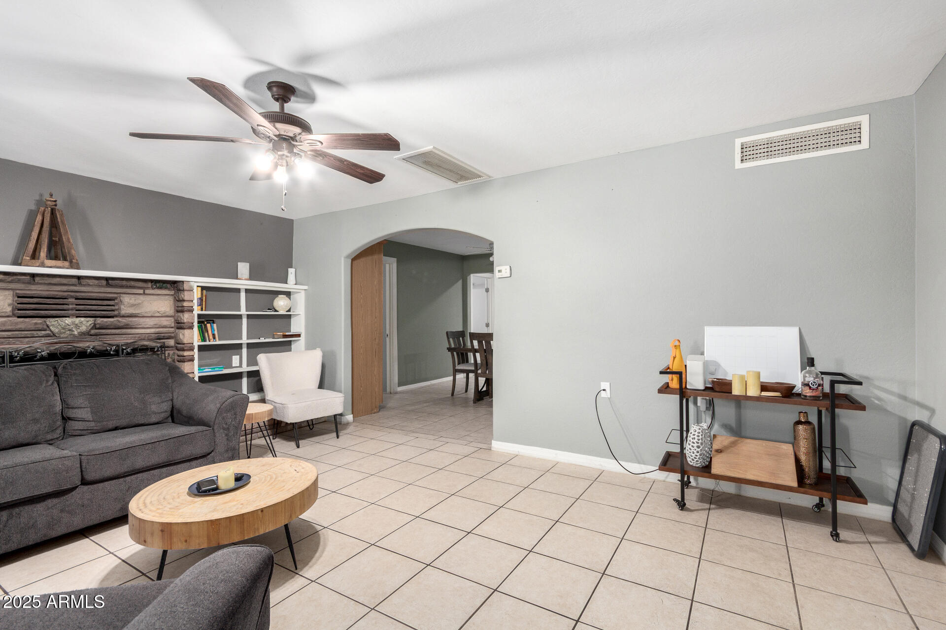 Property Photo: 2064 W 2nd Street AZ 85201
