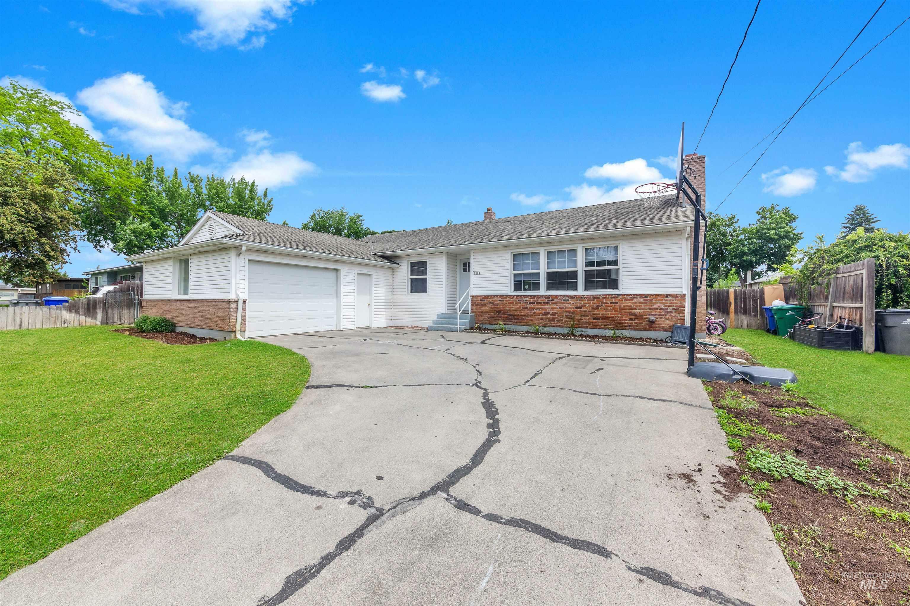 Property Photo: 3509 8th Street C ID 83501
