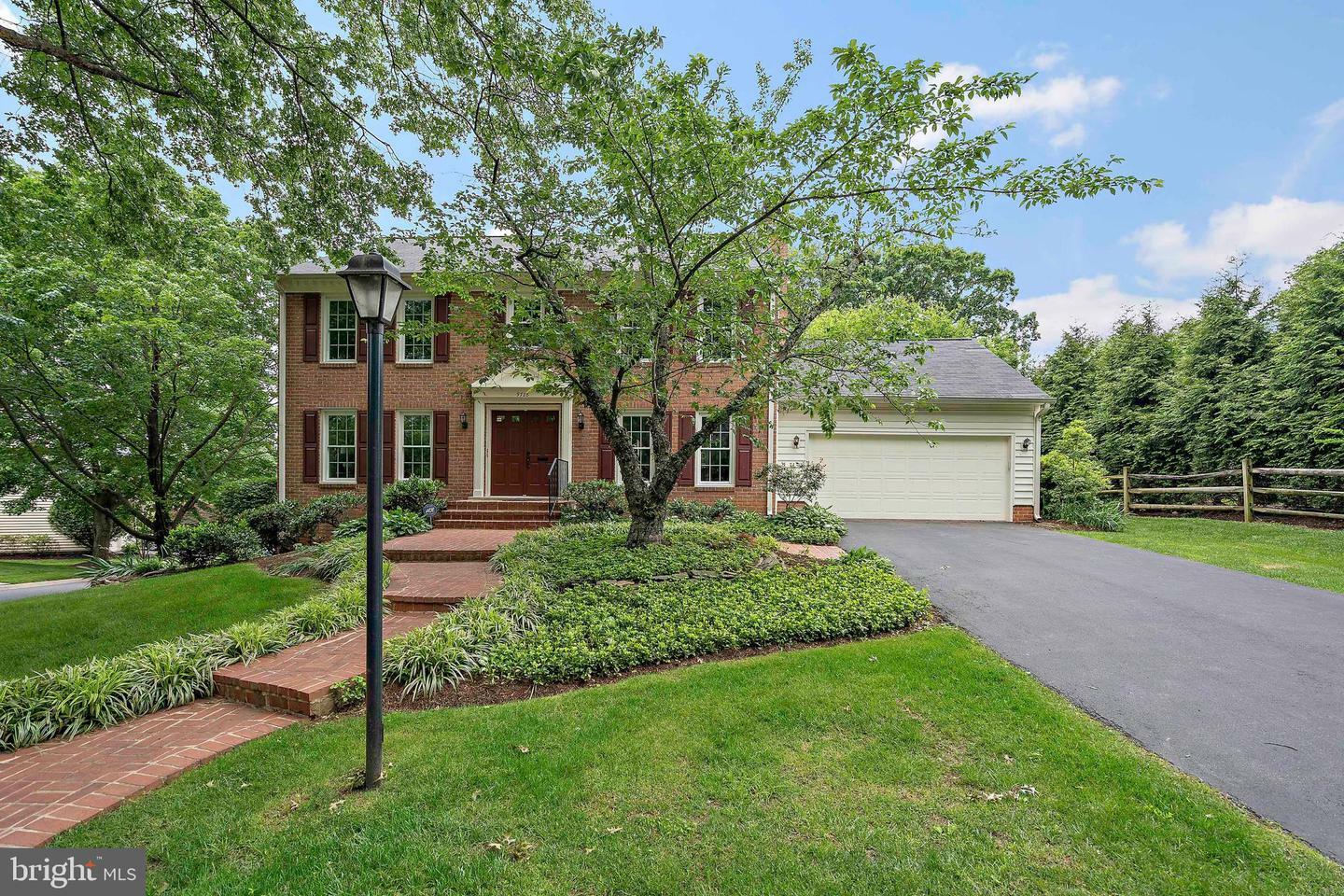 Property Photo: 9728 Whetstone Drive MD 20886