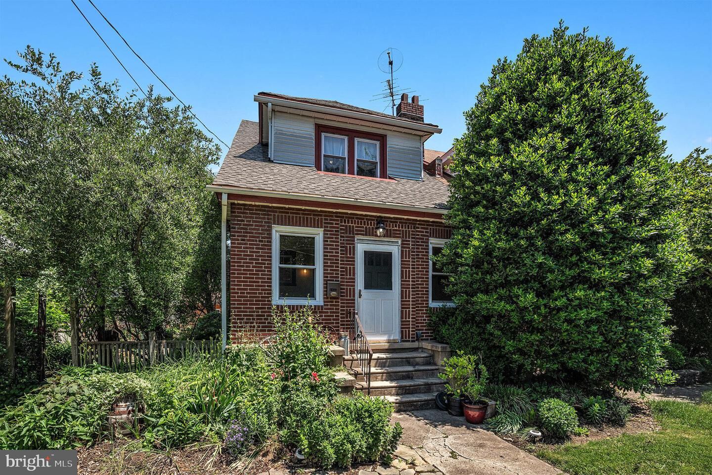 Property Photo: 1857 Arthur Street PA 19152