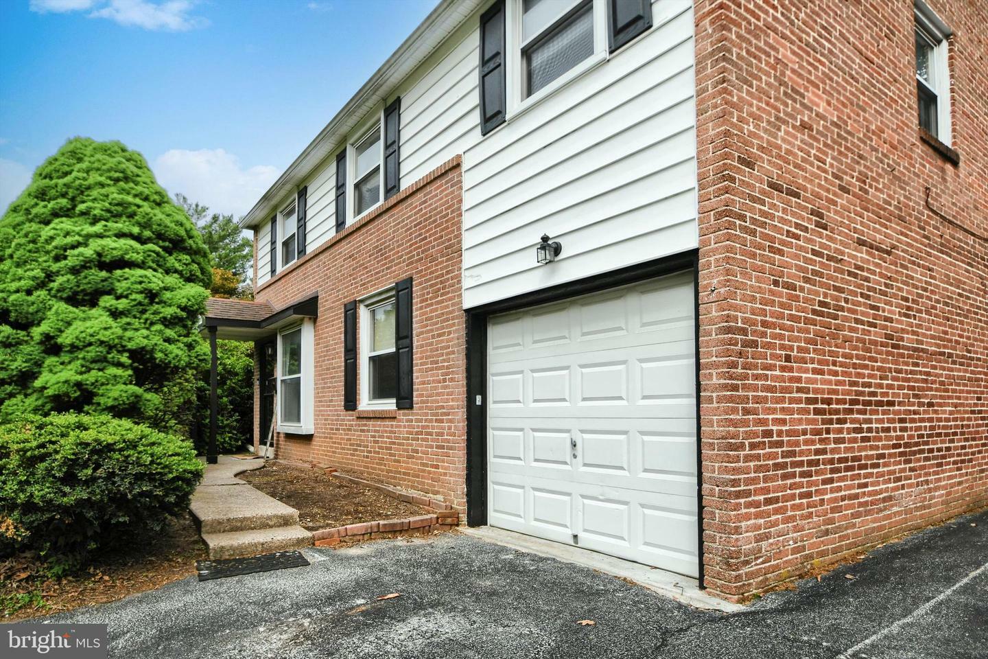 Property Photo: 3018 Joshua Road PA 19444