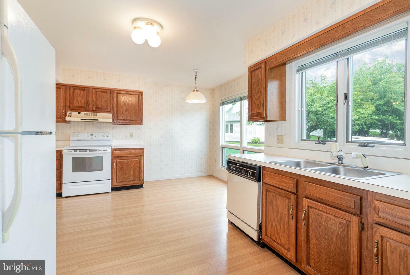 Property Photo: 1813 Creek View Court PA 17070