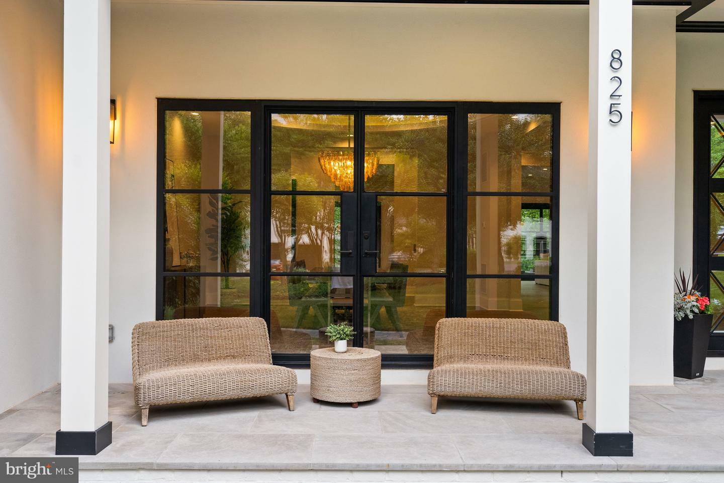 Property Photo:  825 Whann Avenue  VA 22101 