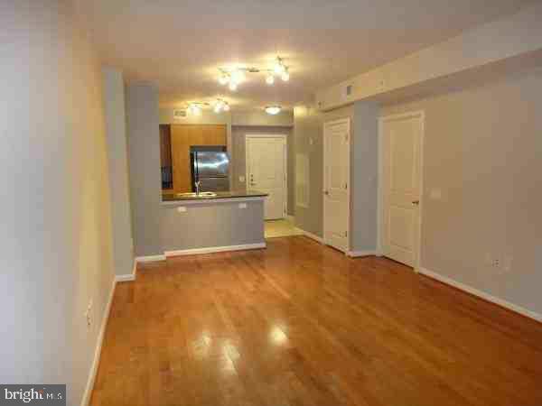 Property Photo: 1021 N Garfield Street 602 VA 22201