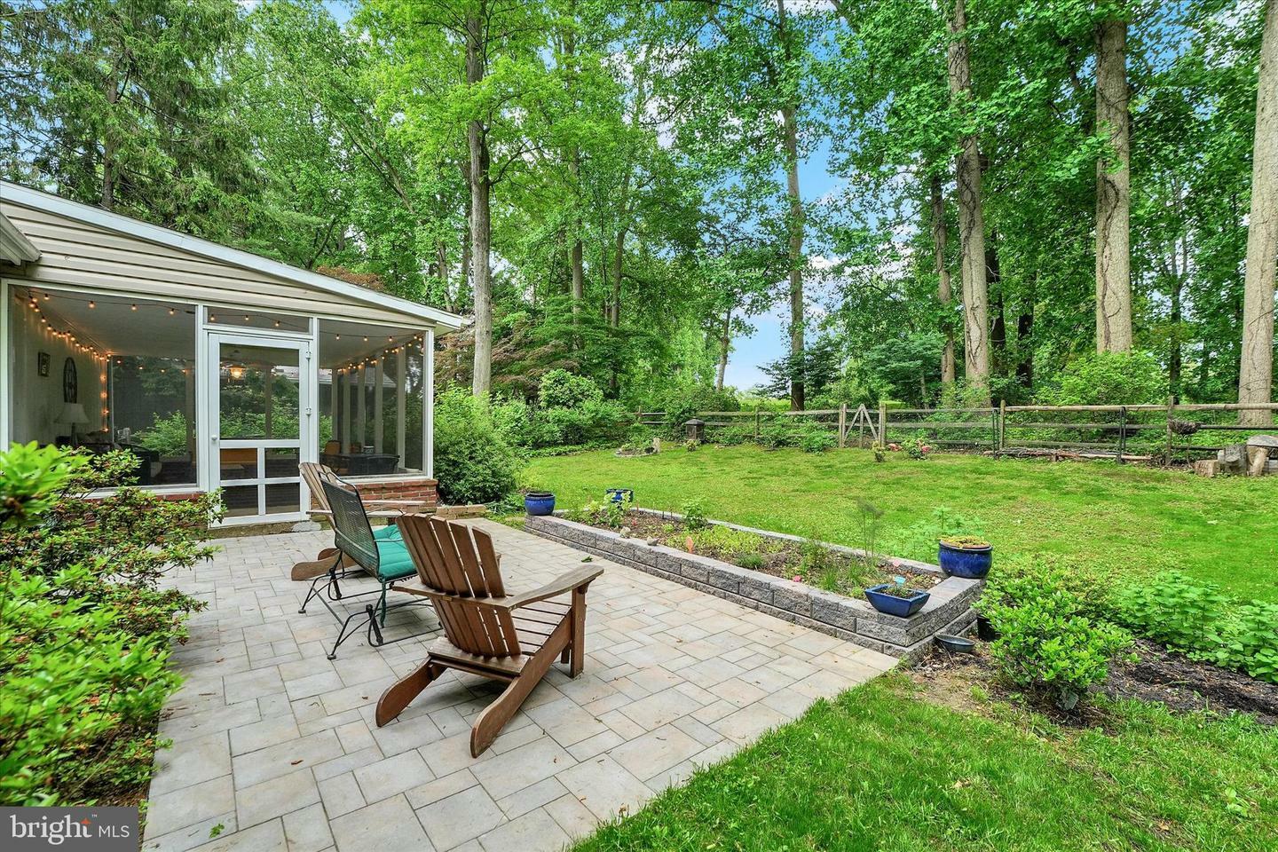 Property Photo: 505 Windsor Drive DE 19711