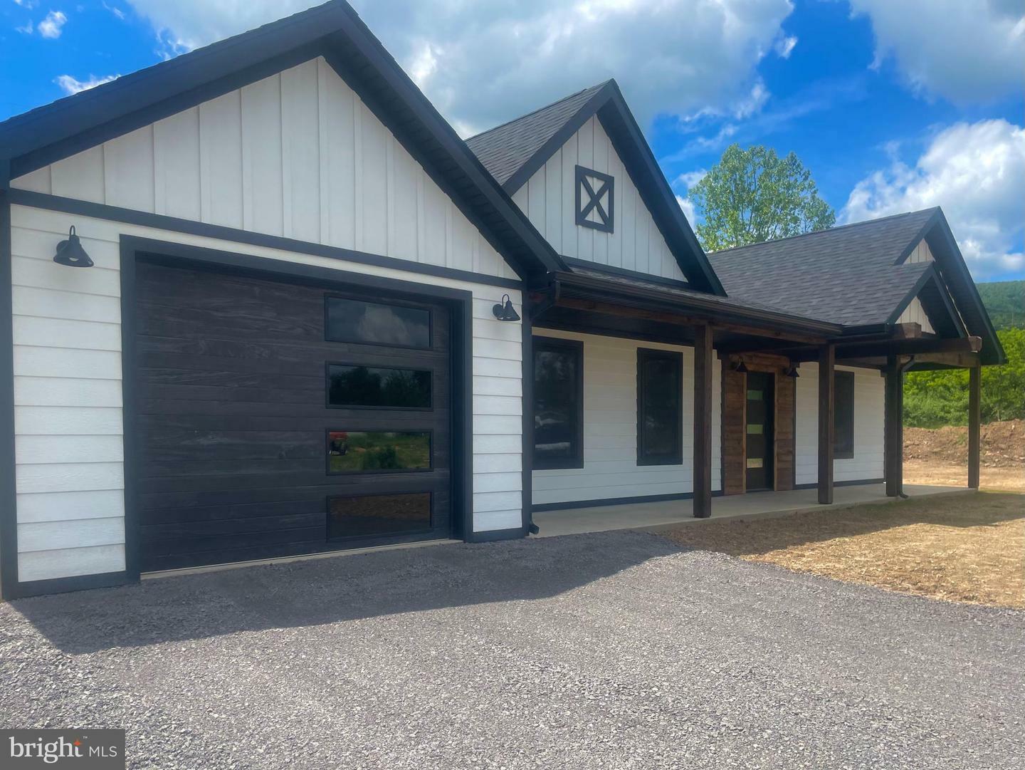 Property Photo: 211 Workman Drive WV 26726