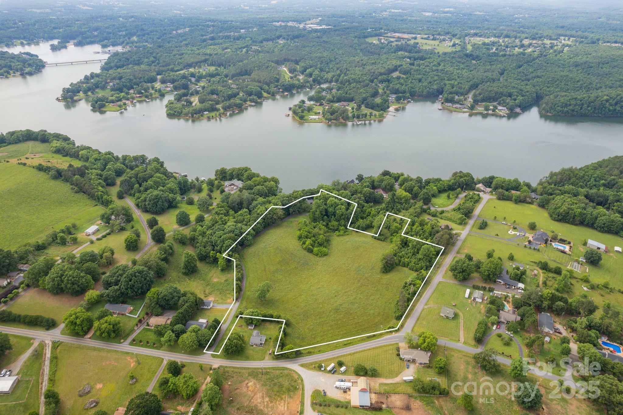 Property Photo: 4749 16th Street Drive NE NC 28601