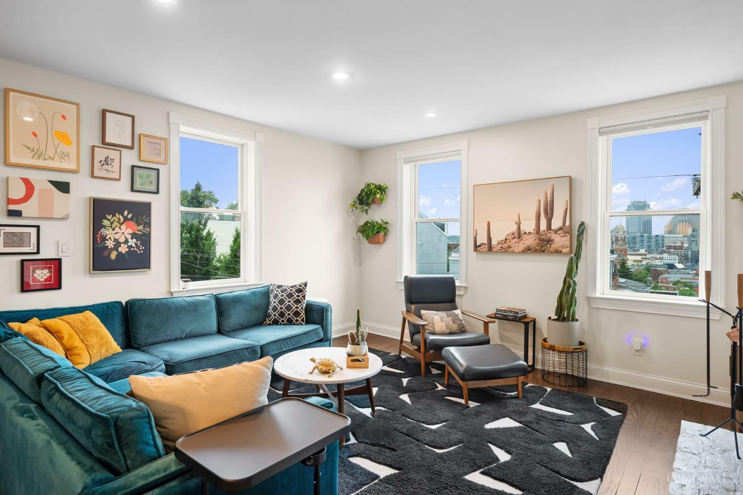 Property Photo: 432 Milton Street OH 45202
