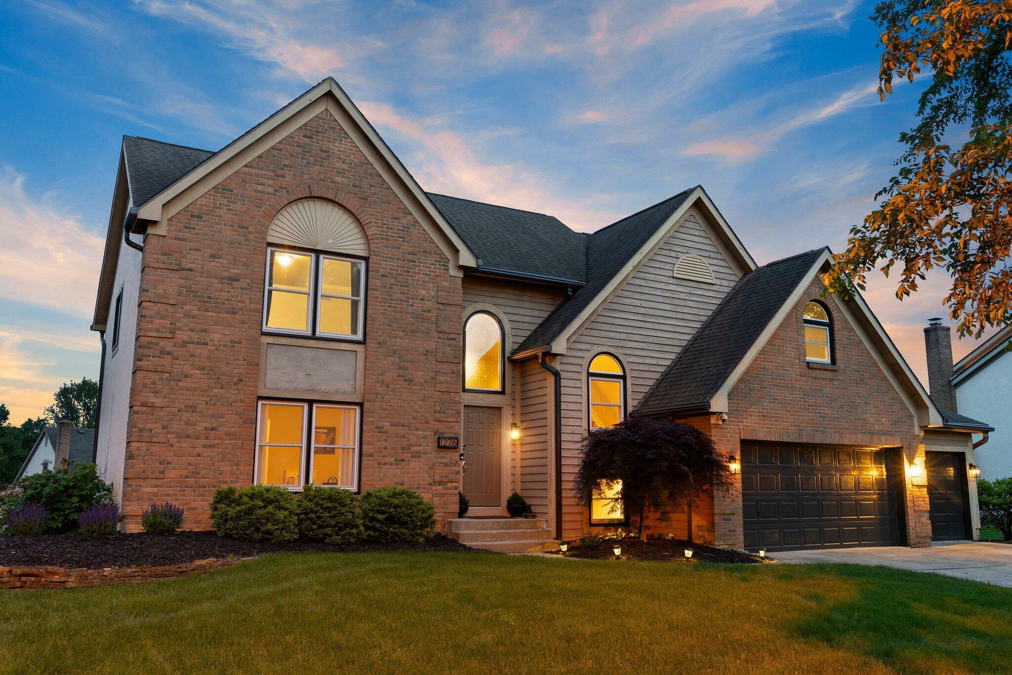 Property Photo: 1276 Wallasey Drive OH 43081