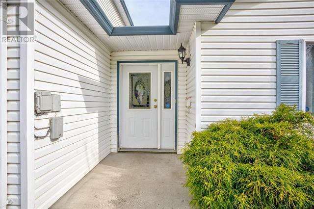Property Photo: 331-351 Phipps Crescent BC V1V 2T2