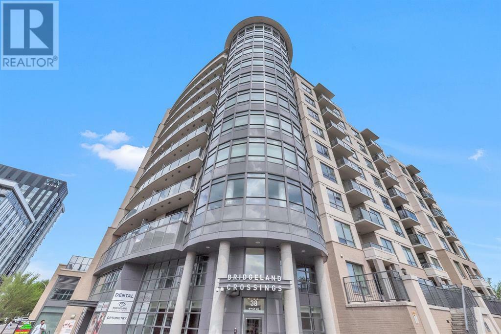 Property Photo: 38 9 Street Northeast AB T2E 7X9