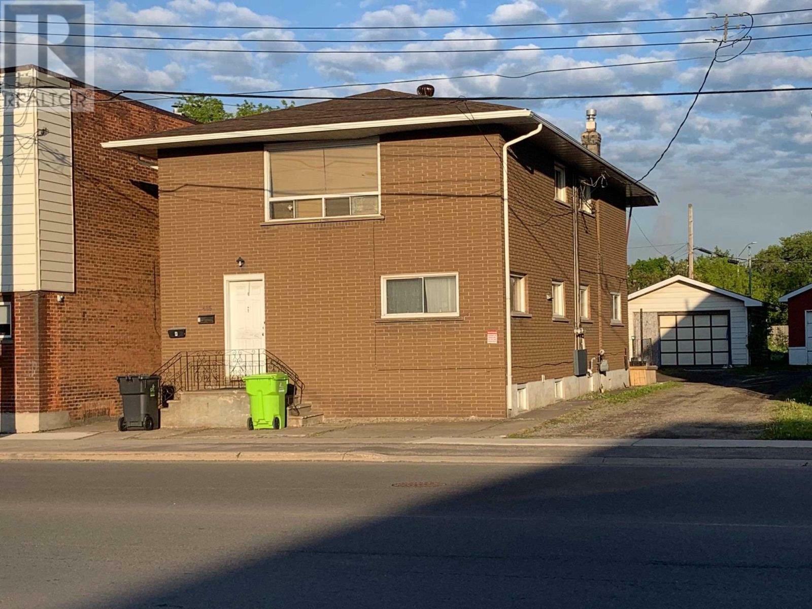 Property Photo:  485 Wellington St W  ON P6C 3T4 